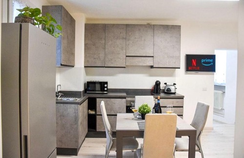 Como Apartamento | Moderno appartamento - 15 minuti dal centro e parcheggio pubblico gratuito