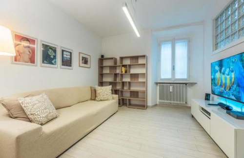 Albate Apartamento | Moderno Appartamento Grande Comfort Como