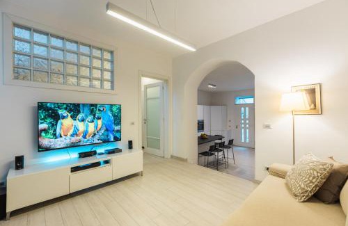 Albate Apartamento | Moderno Appartamento Grande Comfort Como