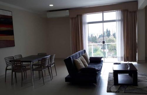 Tarija Apartamento | Moderno Departamento Céntrico c/Wifi Empresarial