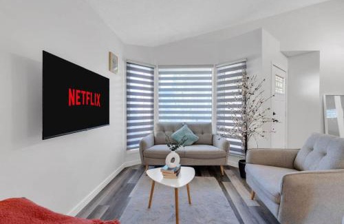 Valley Ridge Casa | ModernOasis with AC&MovieRoom close to Downtown15' Banff 60'