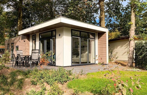 Ede Chalet De Esquí | ✓ Module at Bospark Ede ✓ Holiday home for 4 persons ✓ Located in Ede (Gelderland) ✓ Holiday park on the Veluwe ✓ Book directly through the park