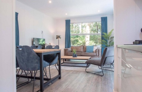 Ede Chalet De Esquí | ✓ Module Flat Roof at Bospark Ede ✓ Holiday home for 4 people ✓ Located in Ede (Gelderland) ✓ Holiday resort in the Veluwe region ✓ Book directly at the resort