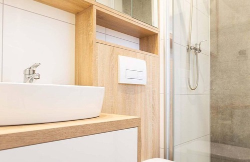 Ede Chalet De Esquí | ✓ Module Flat Roof at Bospark Ede ✓ Holiday home for 4 people ✓ Located in Ede (Gelderland) ✓ Holiday resort in the Veluwe region ✓ Book directly at the resort