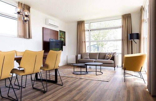 Avenhorn Chalet De Esquí | ✓ Module Special at Park Westerkogge ✓ Holiday home for 6 people ✓ Located in Berkhout (North Holland) ✓ Waterfront holiday resort ✓ Book directly at the resort
