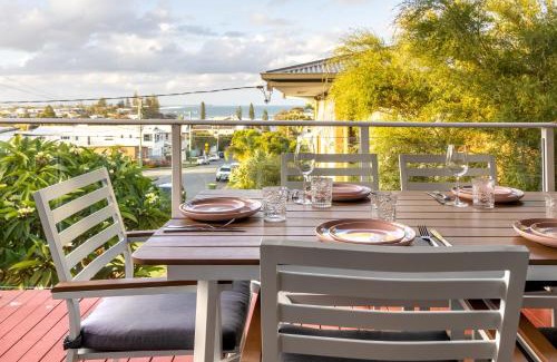 Moffat Beach Casa | Moffat Beach Retreat, Pet-friendly & Ocean Views