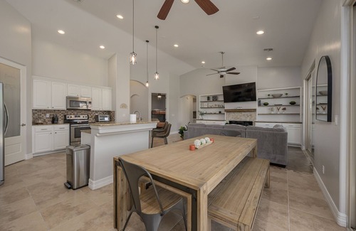 Fort Mohave Casa | Mohave Desert Pool Home