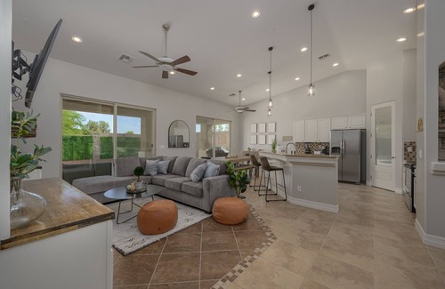 Fort Mohave Casa | Mohave Desert Pool Home