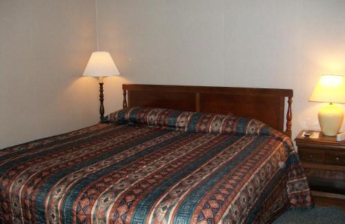 Cooperstown Hotel | Mohican Motel