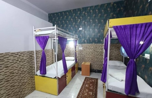 Sarnath Cama Y Desayuno | Mohit Paying Guest house