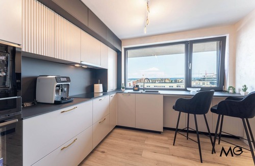 Tractorul Apartamento | MoHost Valcom - Luxury Skyline Penthouse