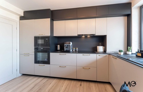 Tractorul Apartamento | MoHost Valcom - Luxury Skyline Penthouse
