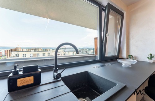 Tractorul Apartamento | MoHost Valcom - Luxury Skyline Penthouse