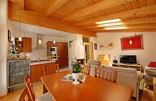 Mayrhofen Apartamento | Exclusivo estilo country; maravillosa vista panorámica; ubicación superior tranquila en el centro