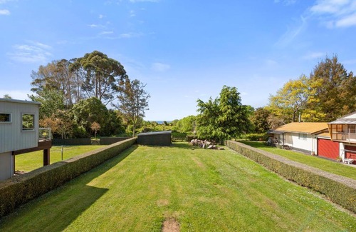Te Rangiita Casa | Mojo's Manor - Taupo Holiday Home