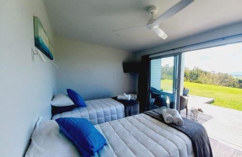 Ruakaka Casa | Moko Hiwi Escape - Kotare Suite