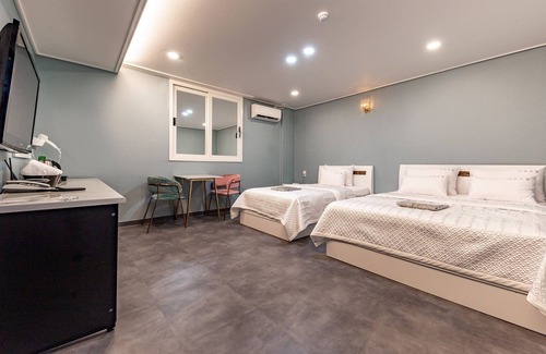 Mokpo Hotel | Mokpo Nine Self Check-in Hotel