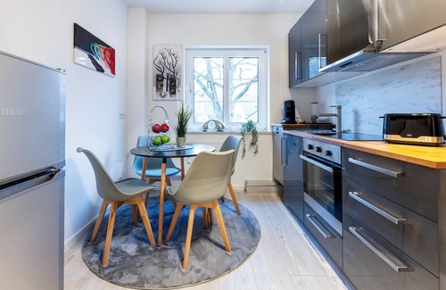 Bachviertel Apartamento | MOLA Apartments-Historic apartment in the Bachviertel-Altstadt-Parking lot- WLAN