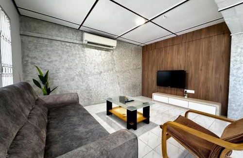 Gelugor Casa | Molek Vacation Home