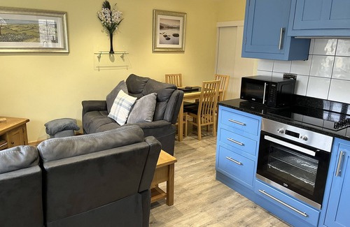 Looe Casa | Nr 'Cámara Moles'. Looe y Polperro. Sitio tranquilo. Comunitaria Piscina Climatizada. Wi-Fi gratis
