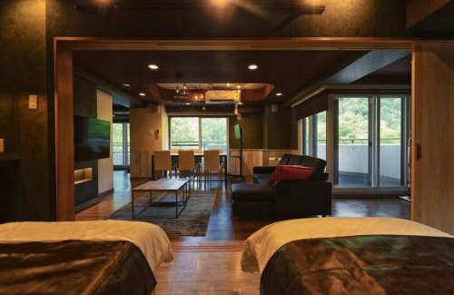 Minami Apartamento | MolinHotels201-札幌市定山渓天然温泉に紅葉シーズン到来-W-beds2&S-beds4
