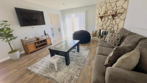 Torrey Pines Ranch Casa | Molino 3 bedroom 2 bath with pool