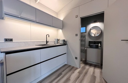 Marsham Cabina | Molly, nestled in a peaceful farm in Marsham, North Norfolk