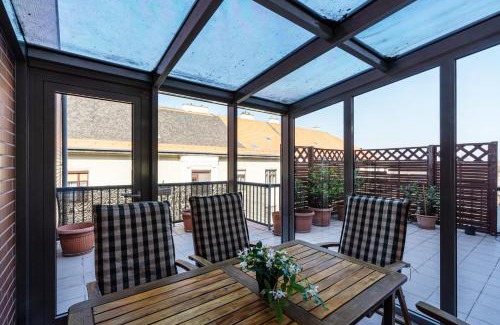 Jozsefvaros Apartamento | Molly's Apartment - 2 bdrms, terrace, parking
