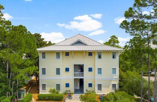 Watercolor Casa | Molly's Beach Haven