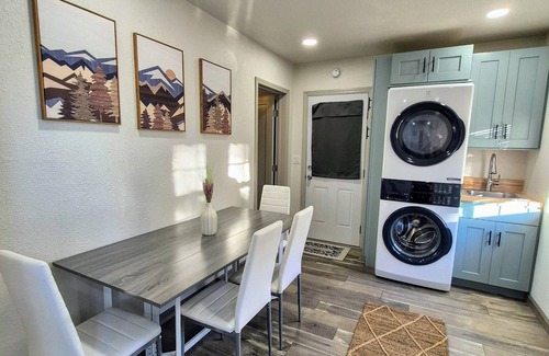 Westwood Casa | Molly's Mountain Retreat 3 bedroom 1 bath modern home minutes to Lake Almanor