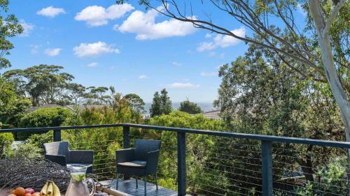 Narrawallee Casa | Mollymook Breeze - lovely 4 BR home with beach views