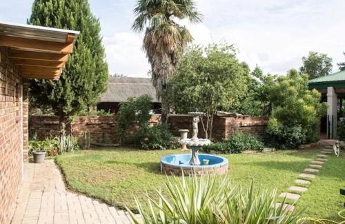 Mahikeng Casa | mommys guest house