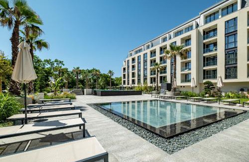 Saints Constantine and Helena Apartamento | Montblanc Studio Luxury Complex and Spa