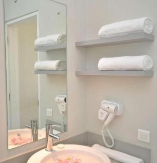 Mont Choisy Hotel | Mon Choisy Beach R.