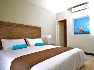 Mont Choisy Hotel | Mon Choisy Beach R.
