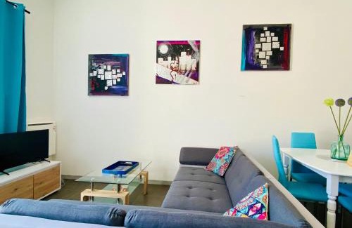 Florange Apartamento | Mon indépendant Wifi Parking Terrasse Un-Séjour-à-Part