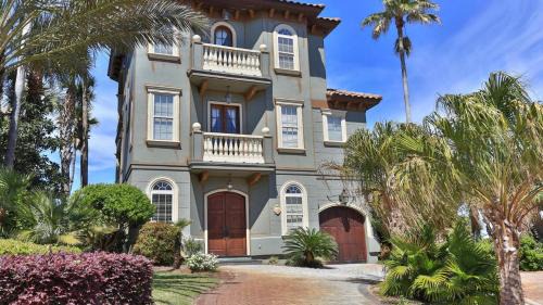 St. Tropez Casa | Monaco - Easy beach access dogs welcome gated community large pool