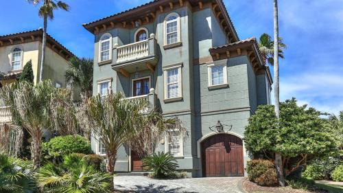 St. Tropez Casa | Monaco - Easy beach access dogs welcome gated community large pool