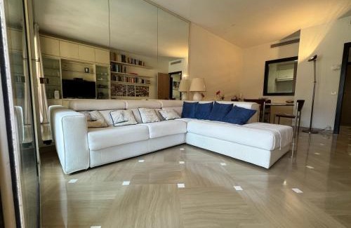 Fontvieille Apartamento | Monaco, elegant & quiet renovated apartment, with terrace & pool, 15min walk to Port Hercule