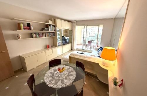 Fontvieille Apartamento | Monaco, Fontvieille, elegant & quiet renovated apartment, with terrace & pool, 15min walk to Port Hercule