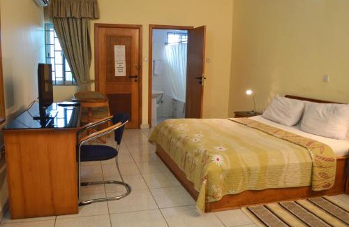 Accra Hotel | Monarch Hotel