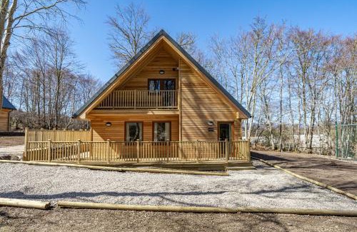 East Lewiston Casa | Monarch Lodge 14 with Hot Tub