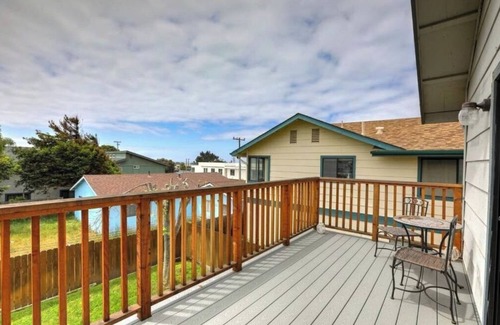 Grover Beach Casa | MonarchButterflySanctuary&Ocean w/in 8-9mins walking distance from House.