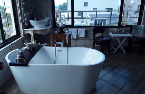Kleinmond Cama Y Desayuno | Monas Risibiki Seaside