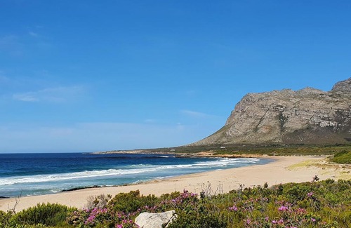 Kleinmond Cama Y Desayuno | Monas Risibiki Seaside