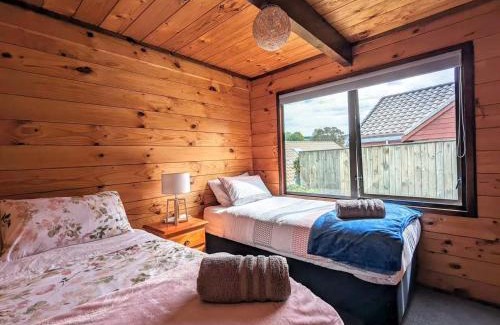 Springfield Casa | Moncur Villa, cozy and close golf course, self check in