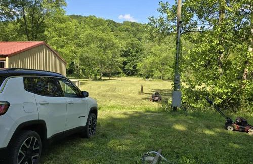 Carbon Hill Cabina | Monday creek camper