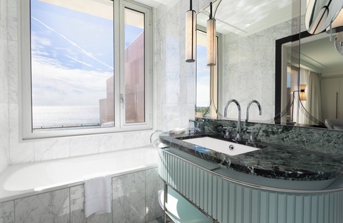 Cannes City Centre Hotel | Mondrian Cannes