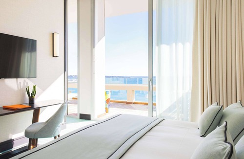 Cannes City Centre Hotel | Mondrian Cannes