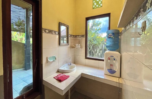 Penebel Casa | Mongan Homestay Beside The Belulang Hot Spring